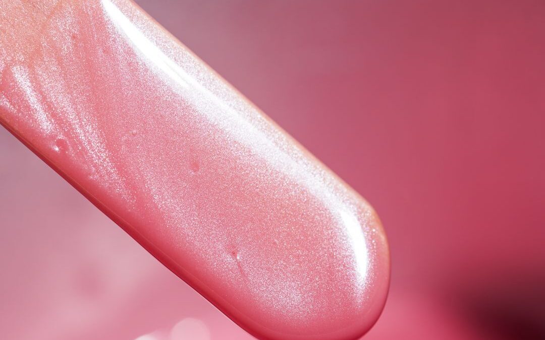 Hair & Waxing Around the World: Cultural Differences & Trends